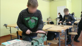 «Добро пожаловать в колледжи, на рабочую специальность. И к станку. Не всем же быть министрами»
